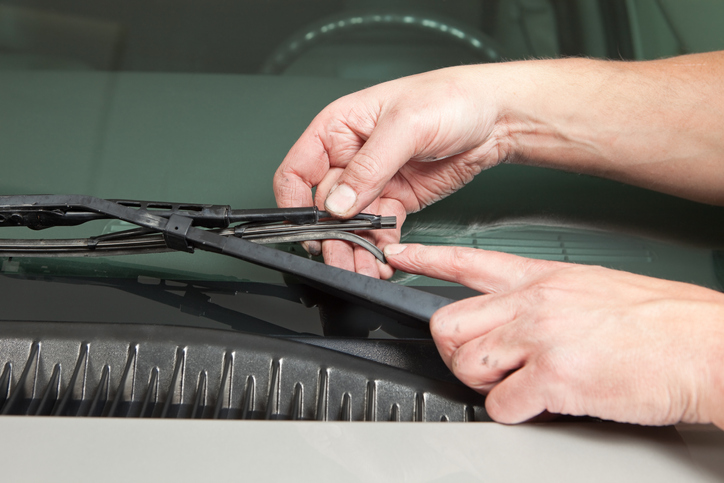 Installing windshield wipers